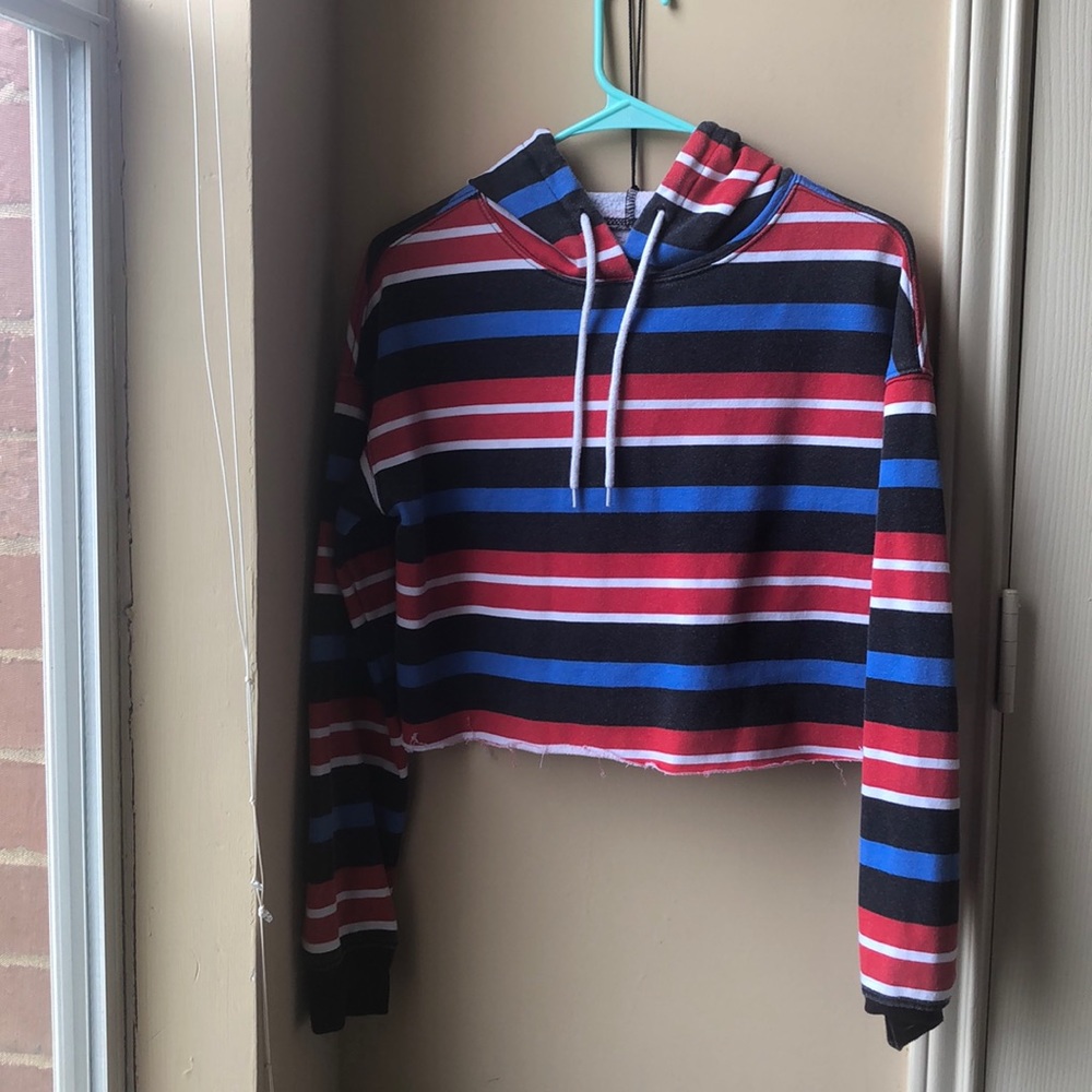 cropped hoodie